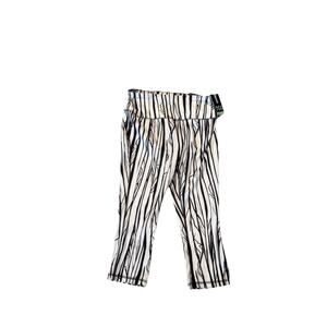 DSG Women’s Momentum High Rise Capri Leggings M Stylized White Zebra Print NWT